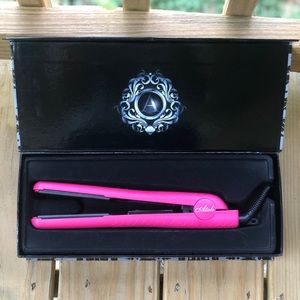 Classic ceramic straightener